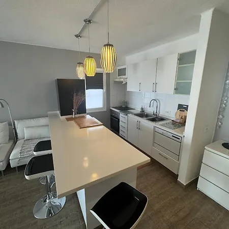 Apartment Modern Retreat *
