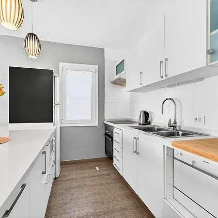 Modern Retreat Apartment